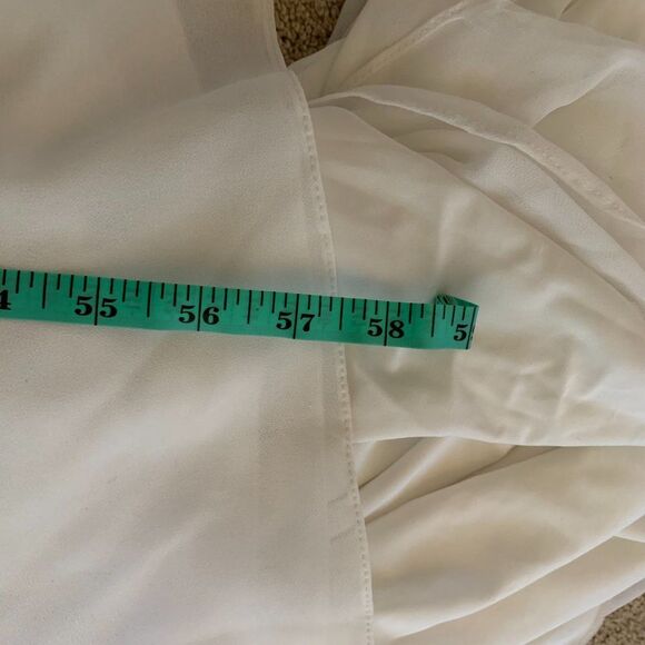 Sz 2 Wedding dress - Picture 13 of 16